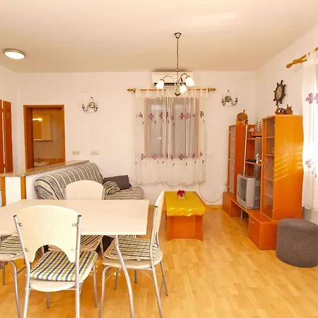 Alma Apartman Poreč
